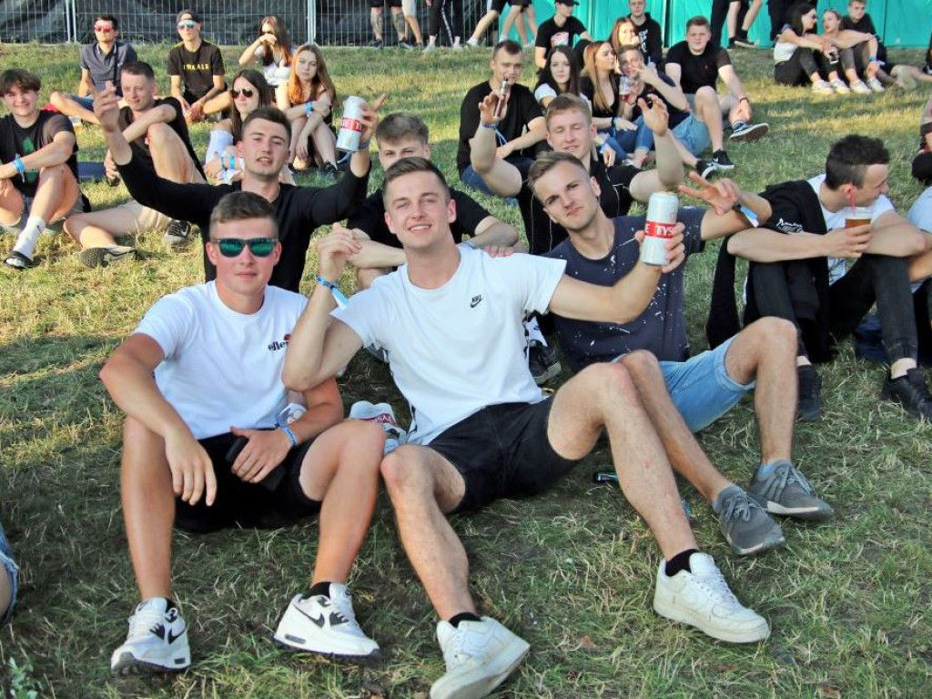 Peja, Guzior i wielu innych. Tak się bawiła Sława ostatniego dnia festiwalu [ZDJĘCIA]