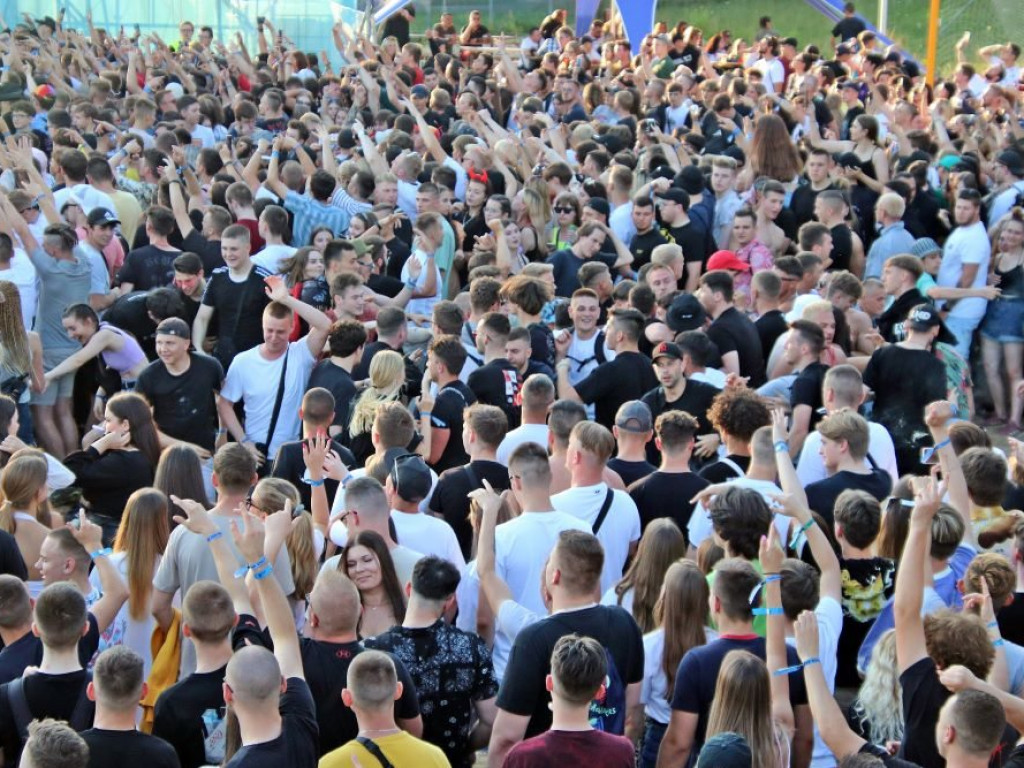Peja, Guzior i wielu innych. Tak się bawiła Sława ostatniego dnia festiwalu [ZDJĘCIA]