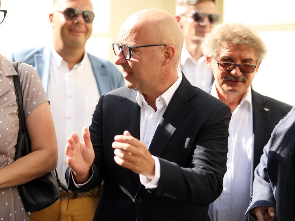 Padło dużo słów. A konkrety?  PO proponuje m.in. bezpłatne in vitro