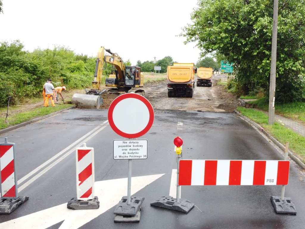 Budują rondo. Jak idą prace? Sprawdziliśmy. Zobaczcie też zdjęcia z lotu ptaka