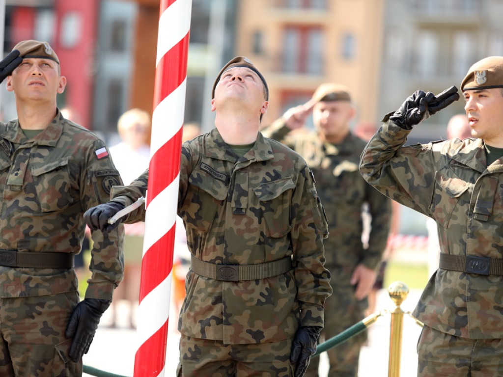 Uroczyste ślubowanie na bulwarze. Rokaszewicz: Piszecie swoją nową historię Głogowa
