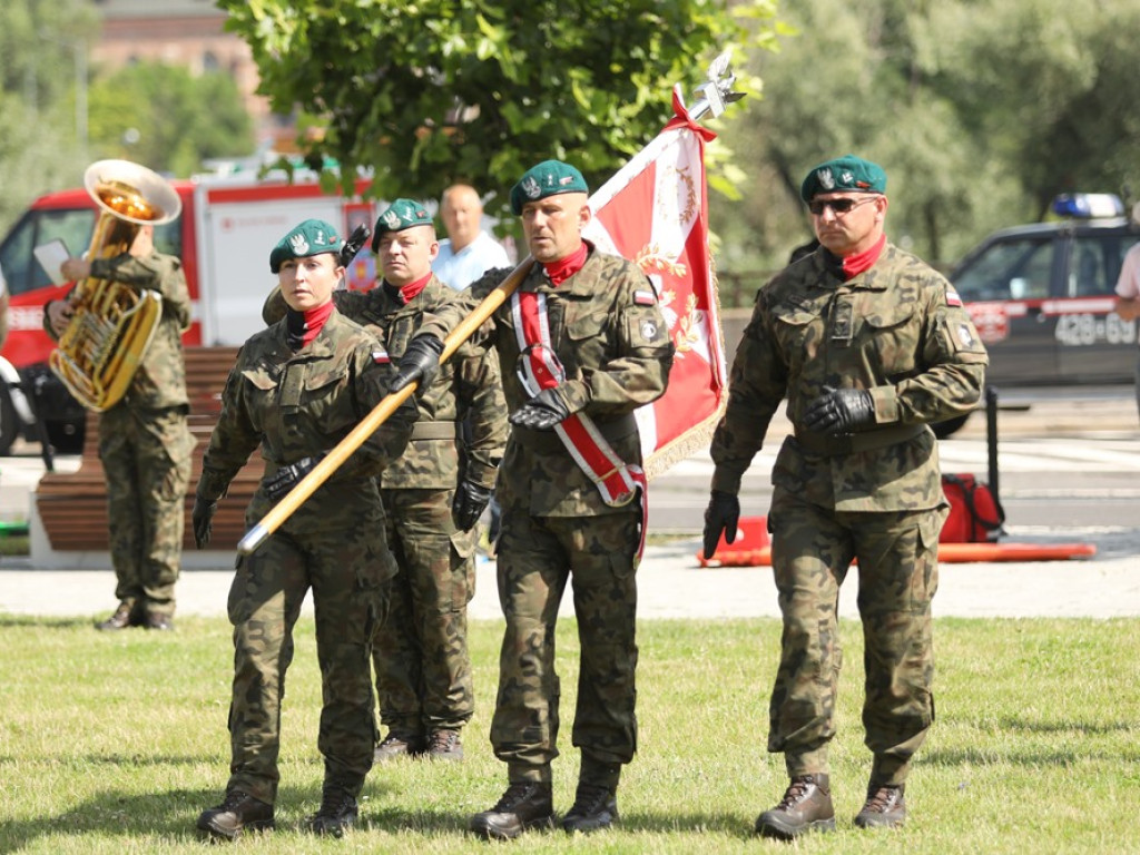 Uroczyste ślubowanie na bulwarze. Rokaszewicz: Piszecie swoją nową historię Głogowa