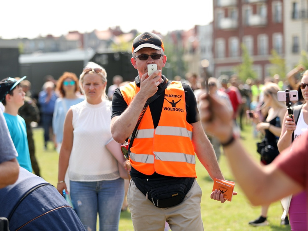 Protest w Głogowie: było starcie z policją i straszenie dziennikarzy [ZDJĘCIA]