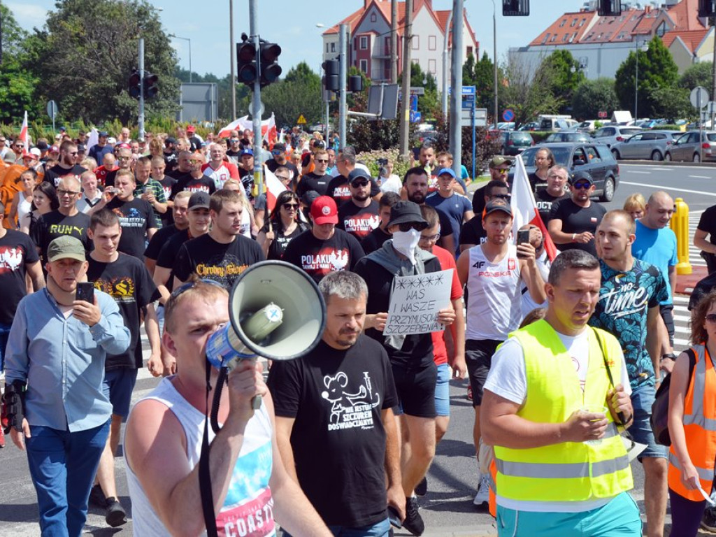 Protest w Głogowie: było starcie z policją i straszenie dziennikarzy [ZDJĘCIA]