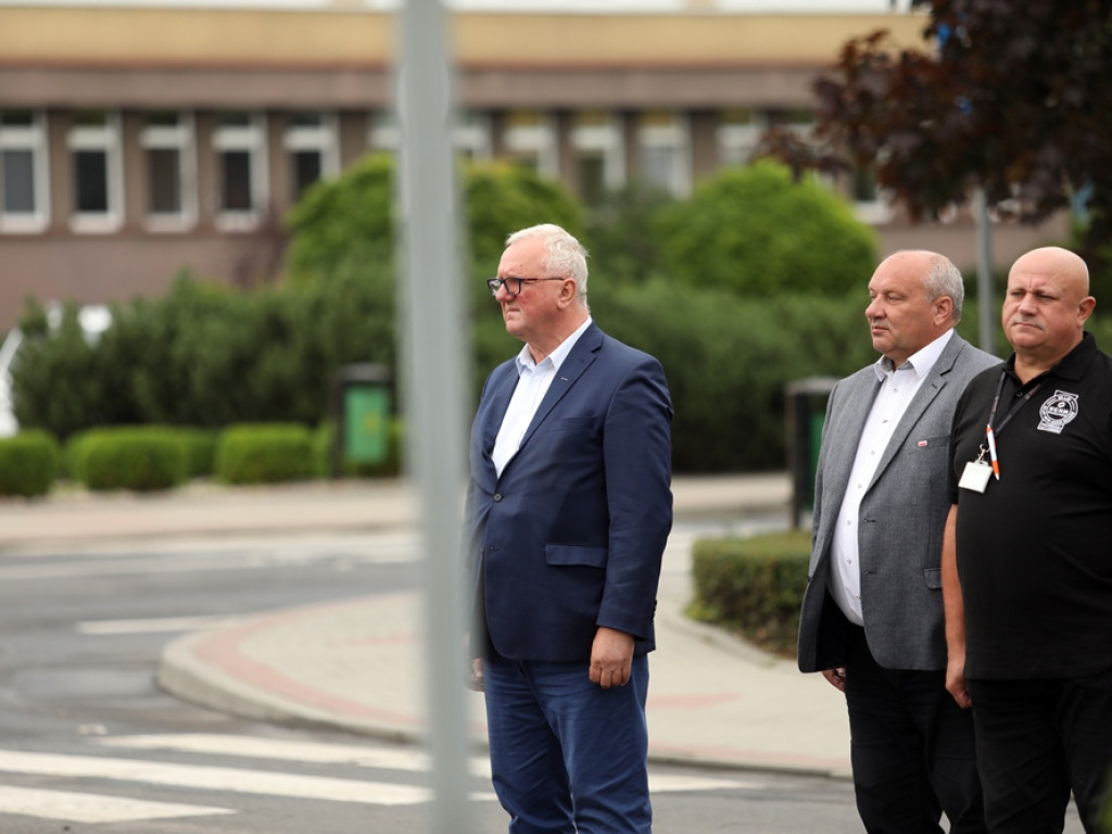 Pięć dębów na 50-lecie Huty Miedzi Głogów. Wyjątkowy jubileusz
