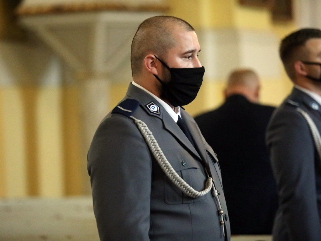 Święto Policji. Ksiądz Brasse: Dziękujemy policji za rzetelną służbę [ZDJĘCIA]