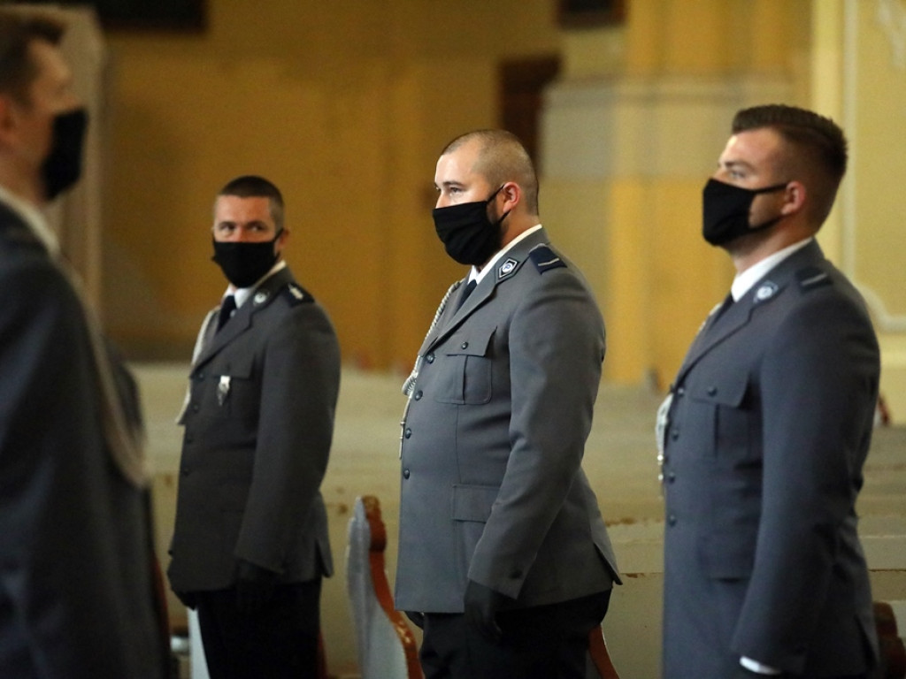 Święto Policji. Ksiądz Brasse: Dziękujemy policji za rzetelną służbę [ZDJĘCIA]