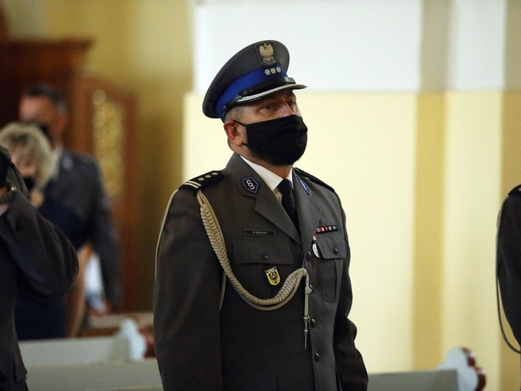 Święto Policji. Ksiądz Brasse: Dziękujemy policji za rzetelną służbę [ZDJĘCIA]