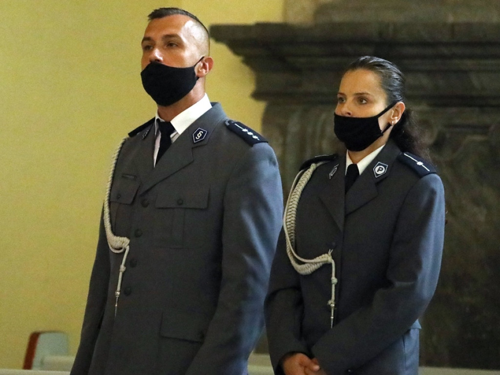Święto Policji. Ksiądz Brasse: Dziękujemy policji za rzetelną służbę [ZDJĘCIA]