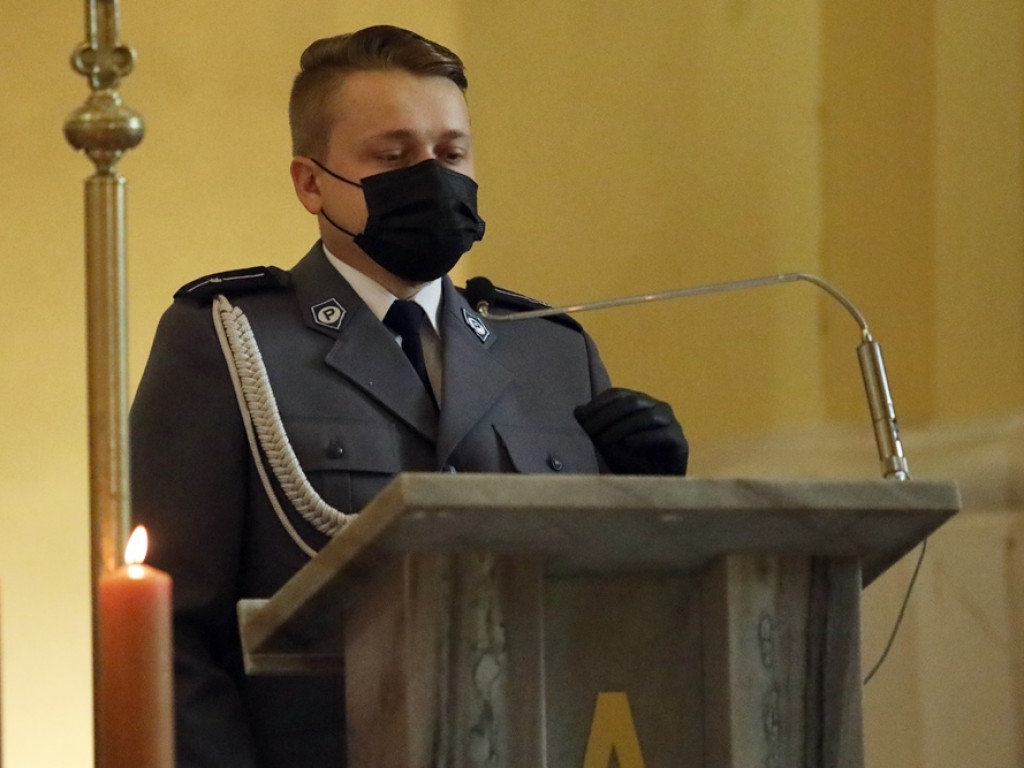 Święto Policji. Ksiądz Brasse: Dziękujemy policji za rzetelną służbę [ZDJĘCIA]