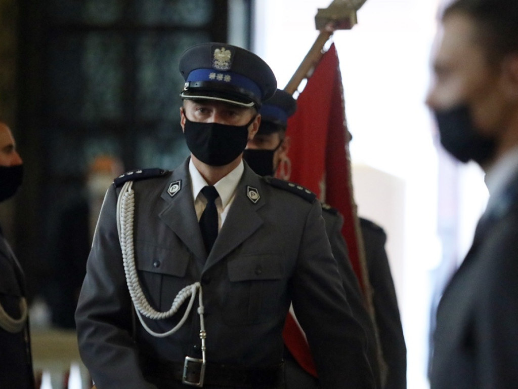 Święto Policji. Ksiądz Brasse: Dziękujemy policji za rzetelną służbę [ZDJĘCIA]