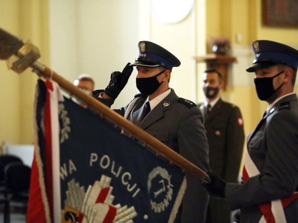 Święto Policji. Ksiądz Brasse: Dziękujemy policji za rzetelną służbę [ZDJĘCIA]