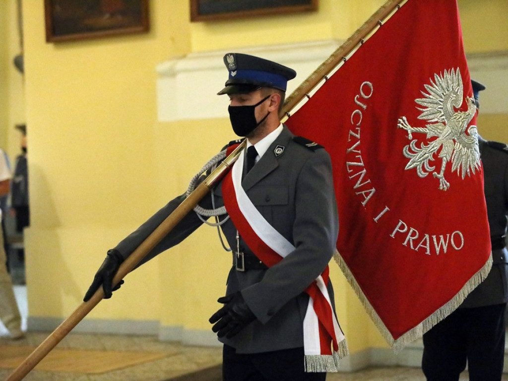 Święto Policji. Ksiądz Brasse: Dziękujemy policji za rzetelną służbę [ZDJĘCIA]