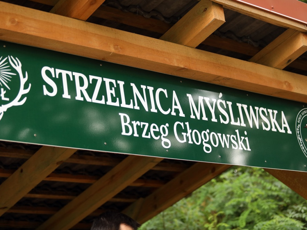 Strzelnica gotowa. Celują do makiet dzików i zajęcy