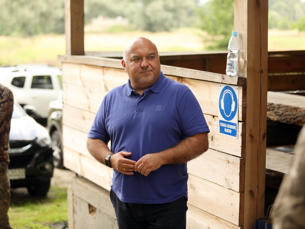 Strzelnica gotowa. Celują do makiet dzików i zajęcy