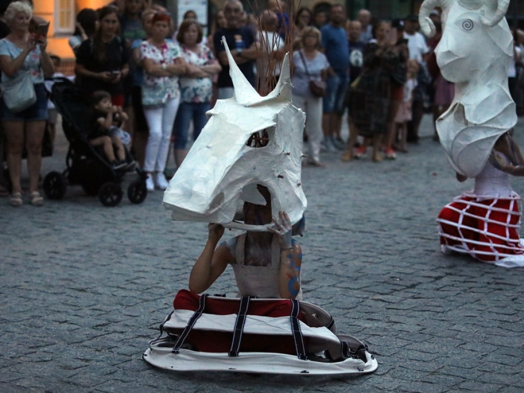 Parada lampionów przyciągnęła tłumy! Przeszli ulicami Starego Miasta