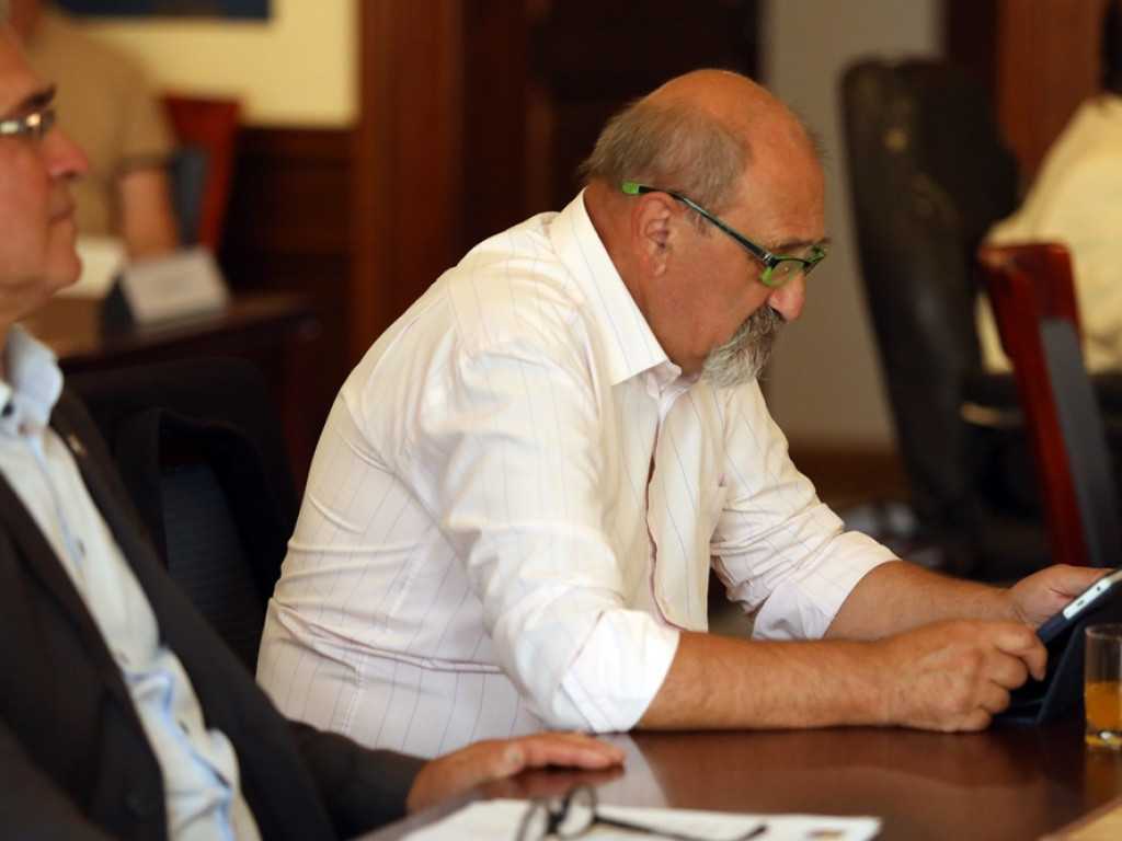 Polityczny transfer w Radzie Miasta. Traci koalicja, zyskuje prezydent [ZDJĘCIA]