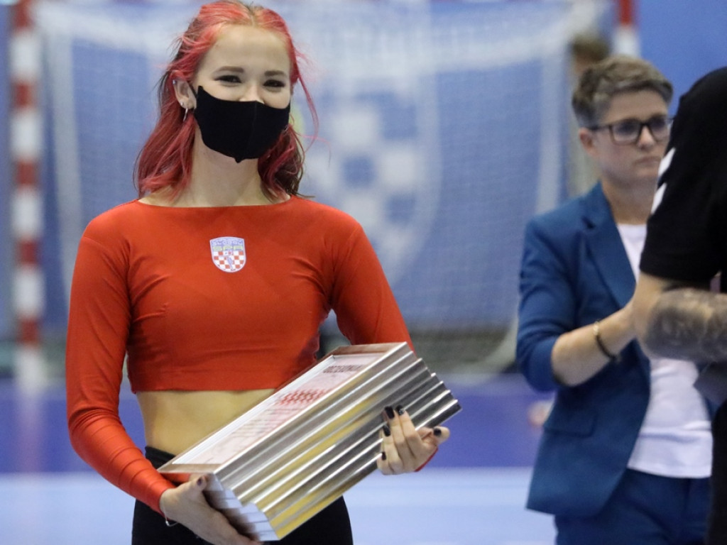 Spokojnie jedną... Rafał Jamioł dał zwycięstwo. Chrobry zagra w finale [ZDJĘCIA]