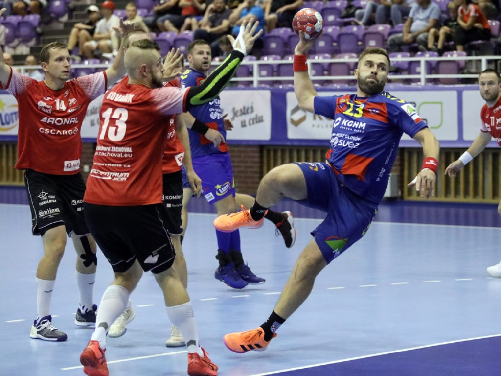 Spokojnie jedną... Rafał Jamioł dał zwycięstwo. Chrobry zagra w finale [ZDJĘCIA]