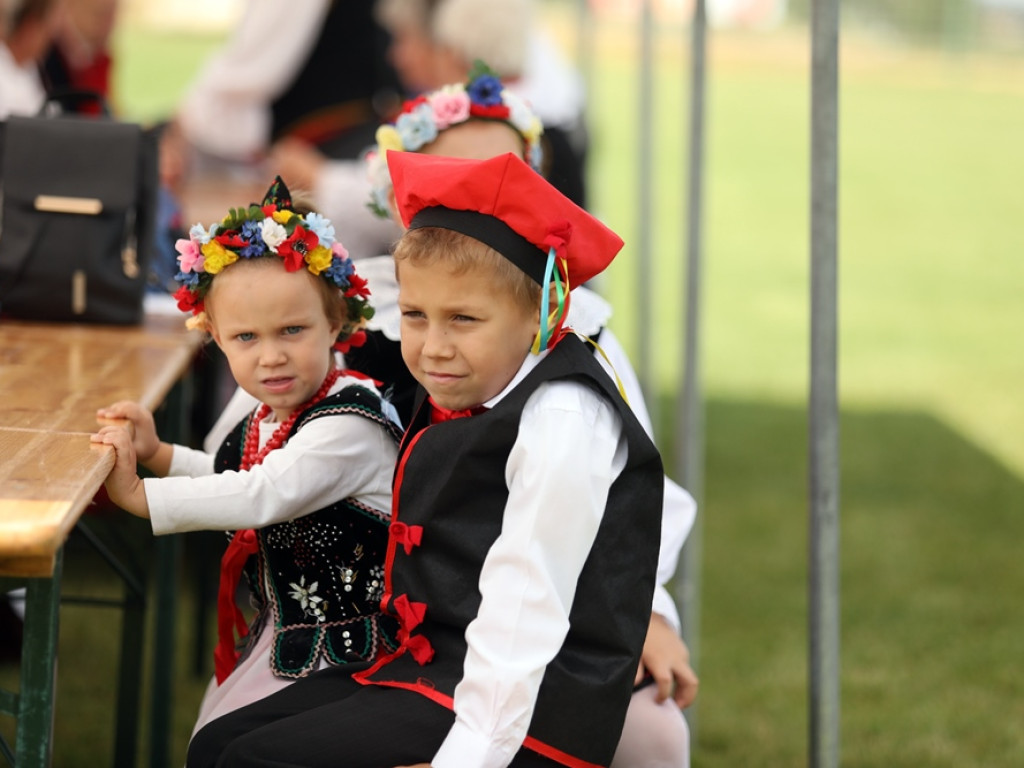 Rządowe wsparcie na piknik w Przedmościu. Były występy i punkt szczepień [ZDJĘCIA]
