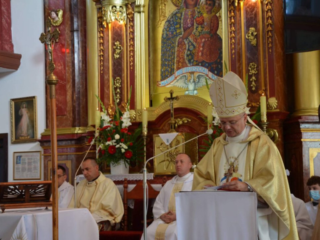 IPN ma nadzieję, że uda się znaleźć rodzinę bohatera pochowanego w Białołęce
