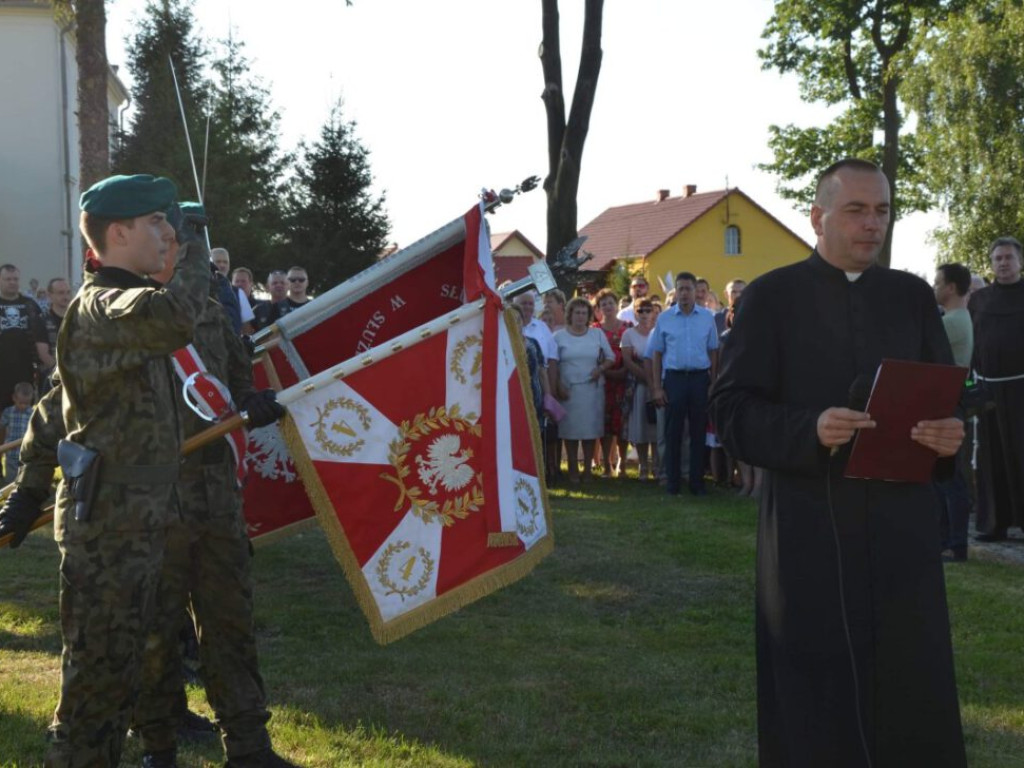 IPN ma nadzieję, że uda się znaleźć rodzinę bohatera pochowanego w Białołęce
