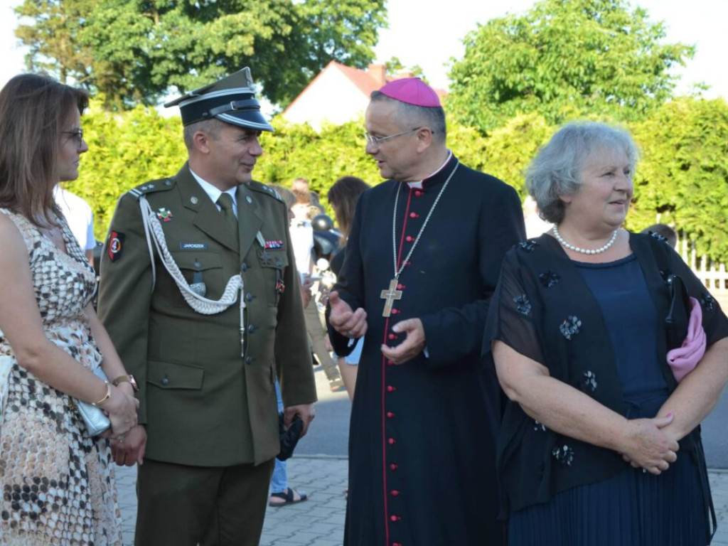 IPN ma nadzieję, że uda się znaleźć rodzinę bohatera pochowanego w Białołęce