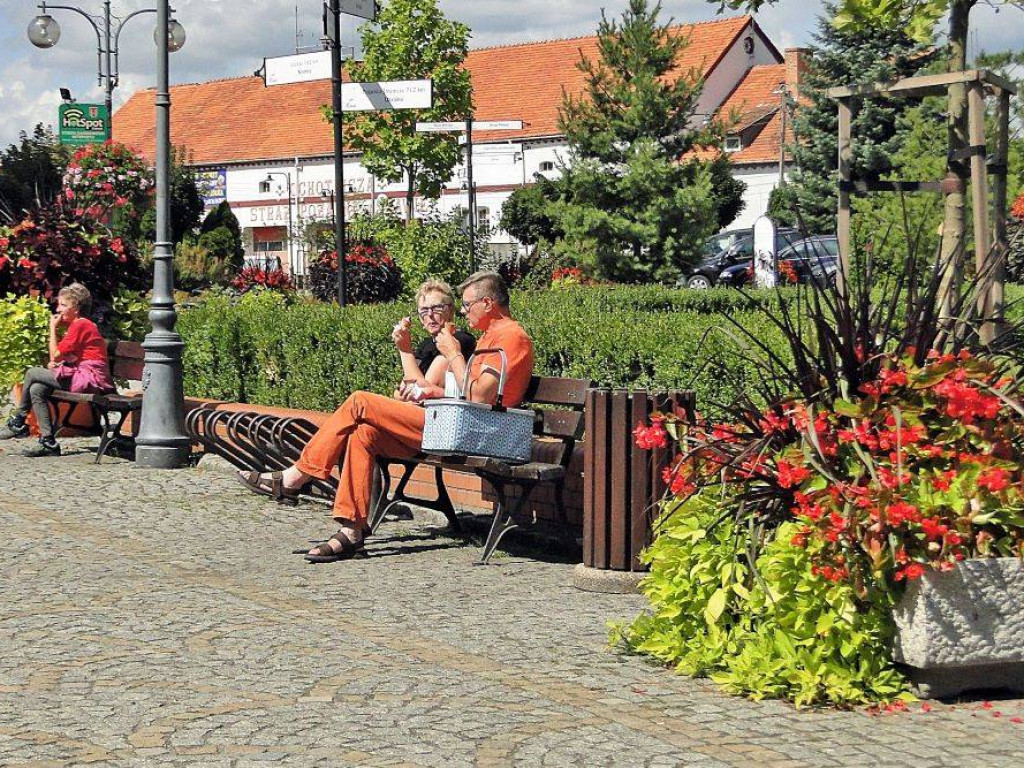 Sława walczy o tytuł najpiękniej ukwieconego miasta. Centrum cudowne, ale bliżej plaży w gazonach rosną... chwasty