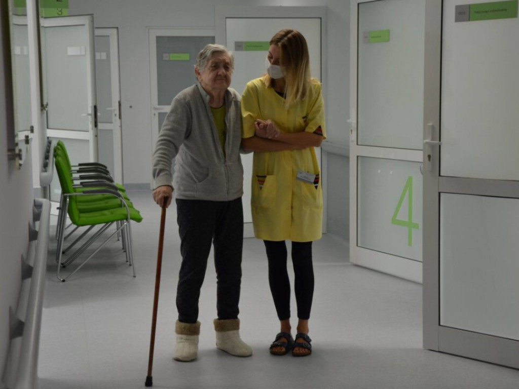 Dzienny dom opieki dla starszych osób już działa przy szpitalu. To ma być wybawienie