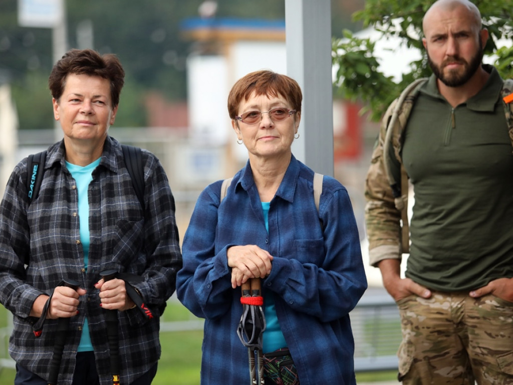 Kilometry w nogach w szczytnym celu! Tak pomagają małemu Jasiowi [ZDJĘCIA]