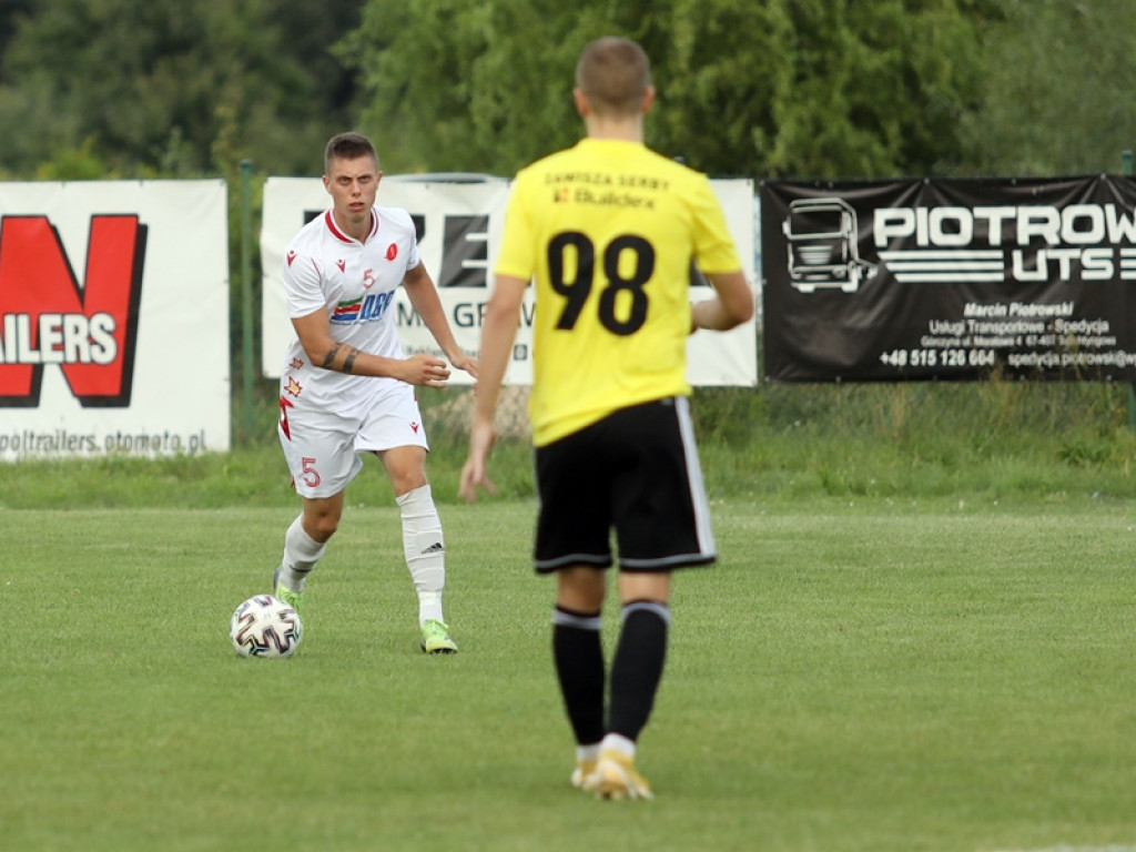 Porażka Zawiszy na swoim boisku. Honorowy gol Szewczyka [ZDJĘCIA]