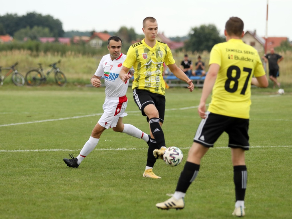 Porażka Zawiszy na swoim boisku. Honorowy gol Szewczyka [ZDJĘCIA]
