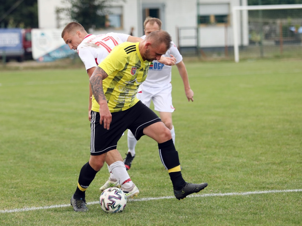 Porażka Zawiszy na swoim boisku. Honorowy gol Szewczyka [ZDJĘCIA]
