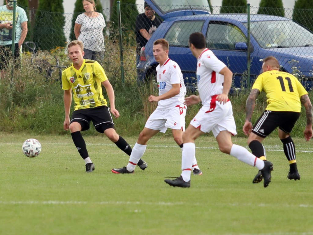 Porażka Zawiszy na swoim boisku. Honorowy gol Szewczyka [ZDJĘCIA]