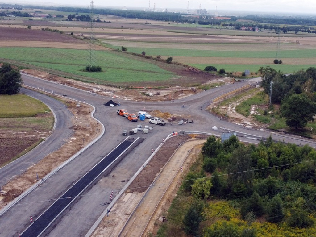 Nowe rondo ma być gotowe do końca września [ZDJĘCIA]