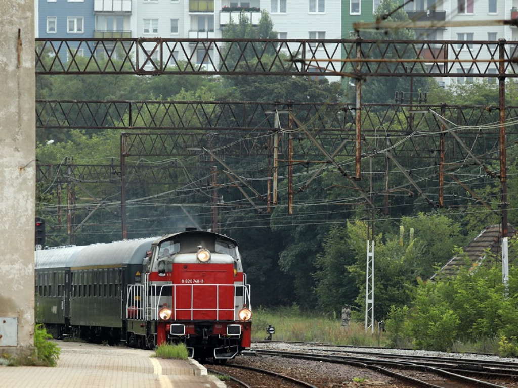 Pociąg retro w Głogowie. Chętnych, by udać się w trasę, nie brakowało [ZDJĘCIA]