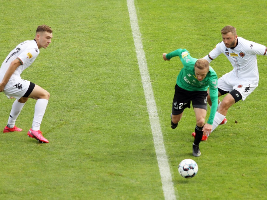 Chrobry pokonał GKS 4:0! To był strzelecki festiwal [ZDJĘCIA]