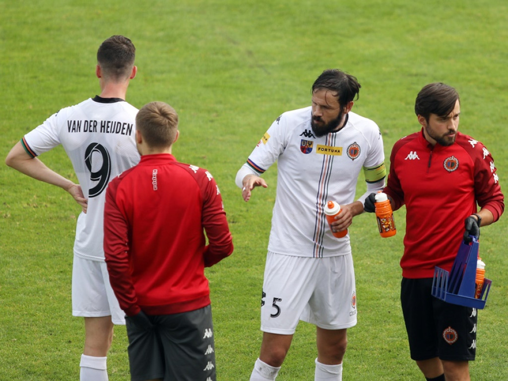 Chrobry pokonał GKS 4:0! To był strzelecki festiwal [ZDJĘCIA]