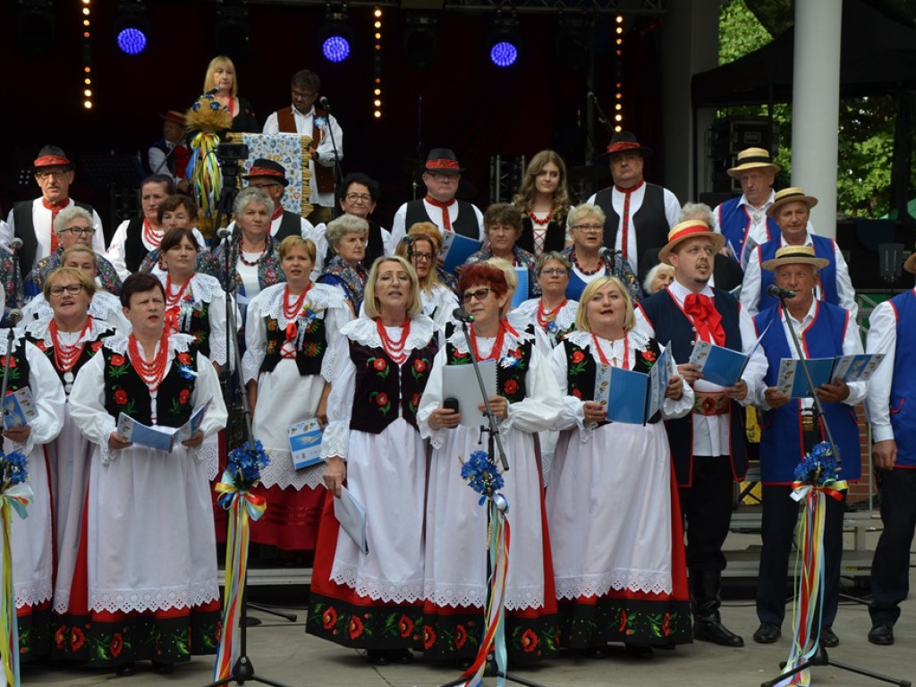 Markowska na dożynkach w Grębocicach. Świętowali nie tylko rolnicy [ZDJĘCIA]