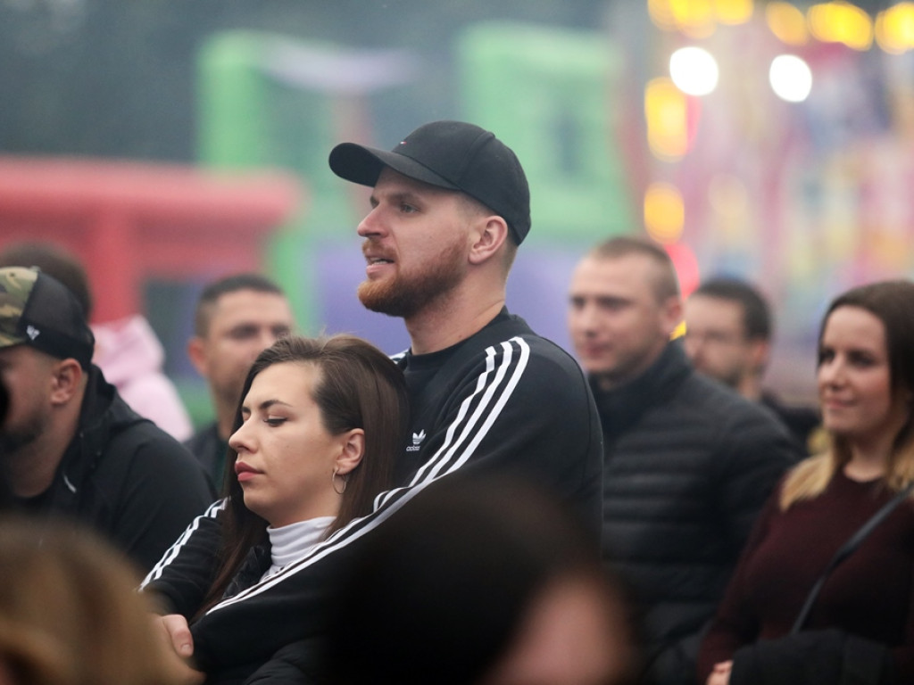 Rapowo na placu festynowym! Jelon zaczął, ale gwiazd będzie więcej [ZDJĘCIA]