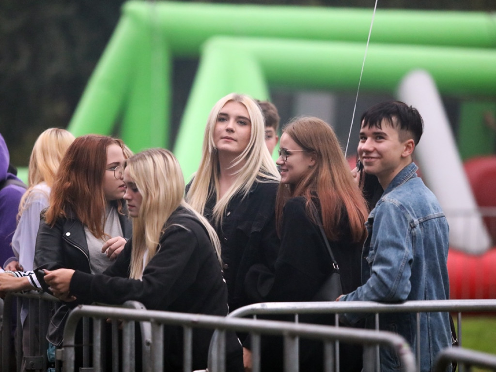 Rapowo na placu festynowym! Jelon zaczął, ale gwiazd będzie więcej [ZDJĘCIA]