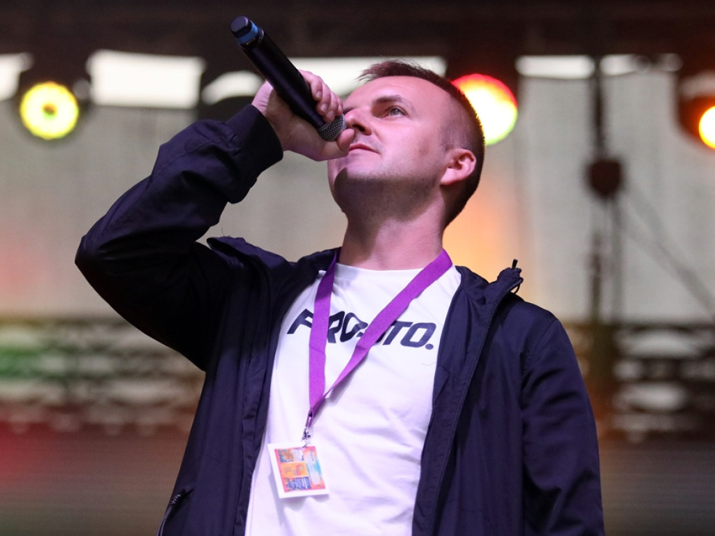 Rapowo na placu festynowym! Jelon zaczął, ale gwiazd będzie więcej [ZDJĘCIA]