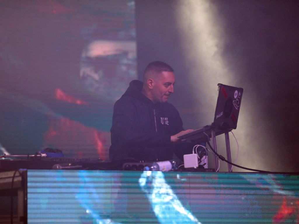 DJ SOINA podgrzał atmosferę przed gwiazdami wieczoru [ZDJĘCIA]