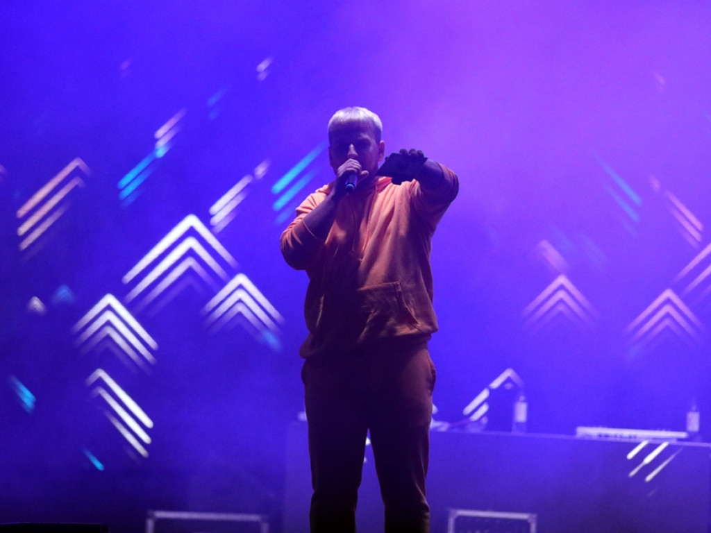 Disco-polo na placu festynowym. Joker i Malibu zaśpiewali, zaraz After Party [ZDJĘCIA]