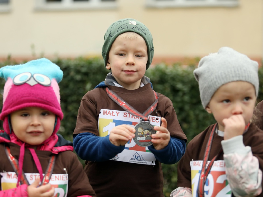 Taki Dzień Przedszkolaka! Dzieci biegały i posadziły drzewko