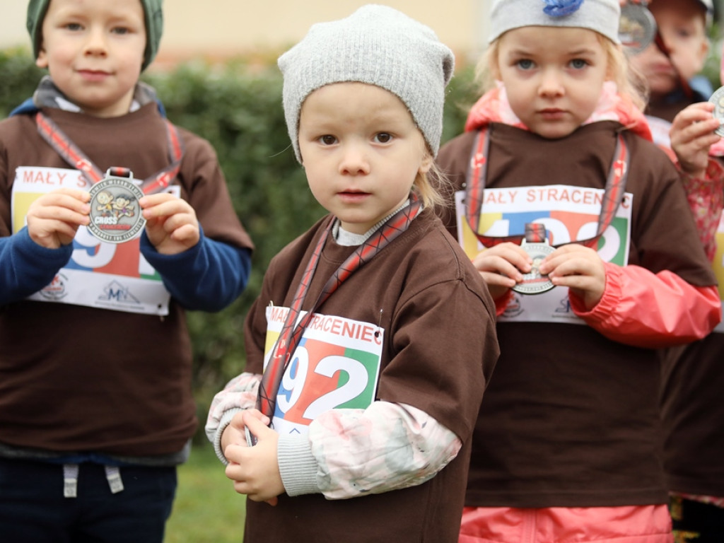 Taki Dzień Przedszkolaka! Dzieci biegały i posadziły drzewko