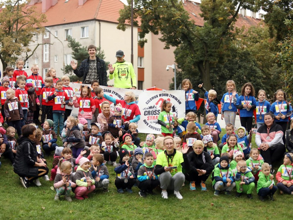 Taki Dzień Przedszkolaka! Dzieci biegały i posadziły drzewko