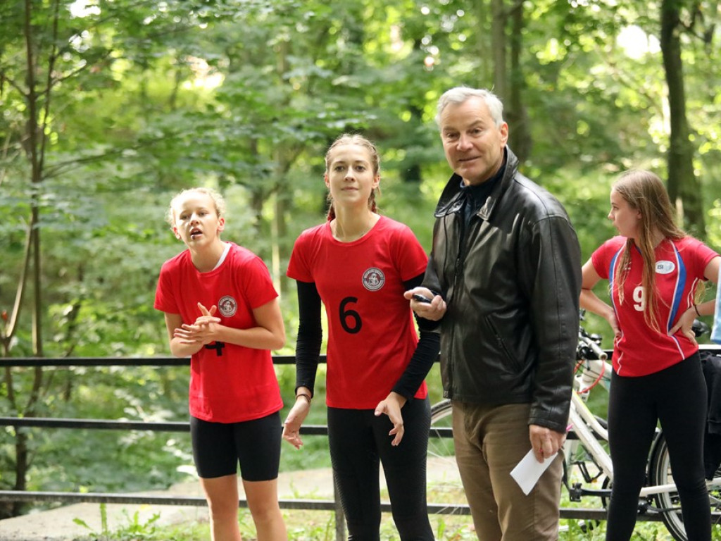Sztafetowe mistrzostwa powiatu. Ale była rywalizacja! [ZDJĘCIA]