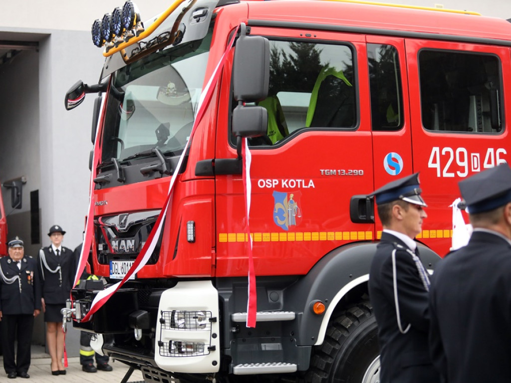 Marcinek ochrzczony! Nowe auto dla strażaków w Kotli [ZDJĘCIA]