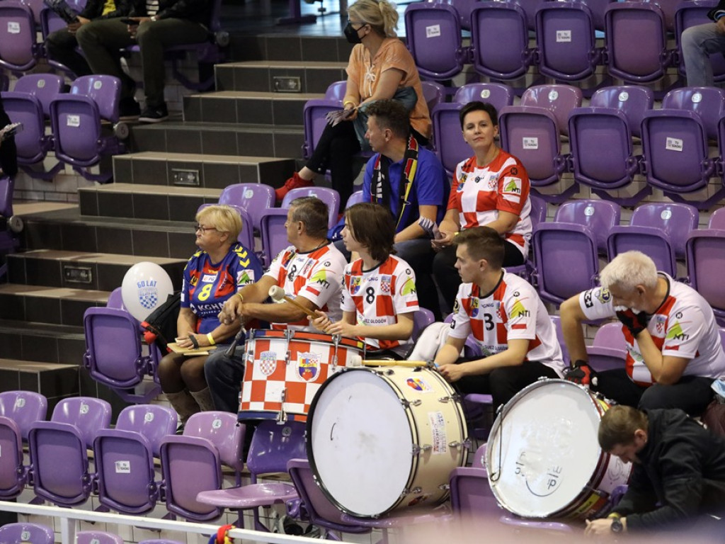 Święto na trybunach! Chrobry walczy z mistrzem Polski [ZDJĘCIA]